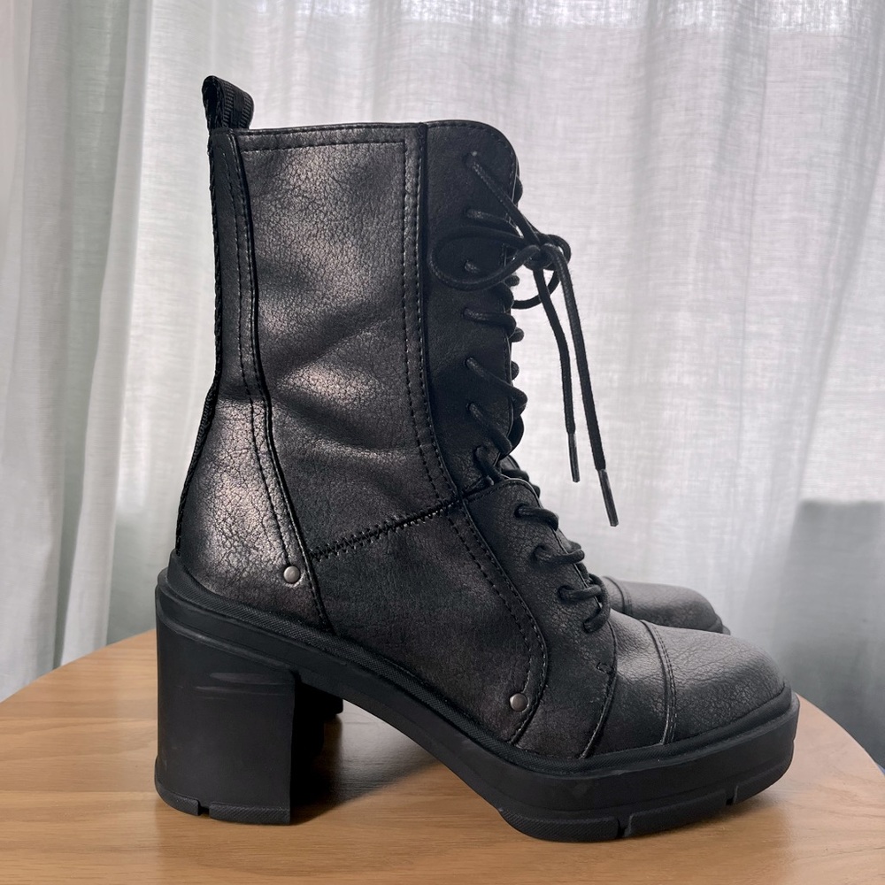 Rocket Dog Womens Kenley Lace Up Combat Boots